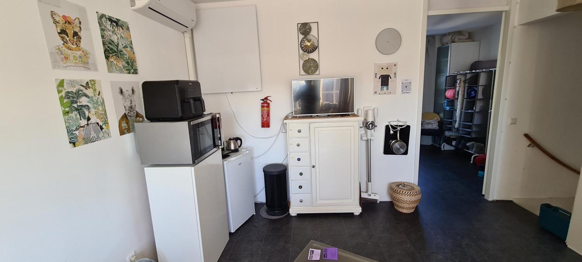 Airbnb 'Logeren Aan Het Plein' In Het Centrum Van Meppel Phòng bức ảnh