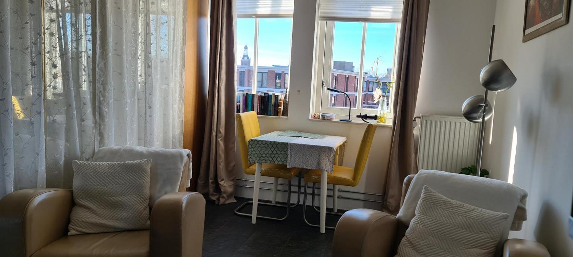Airbnb 'Logeren Aan Het Plein' In Het Centrum Van Meppel Phòng bức ảnh