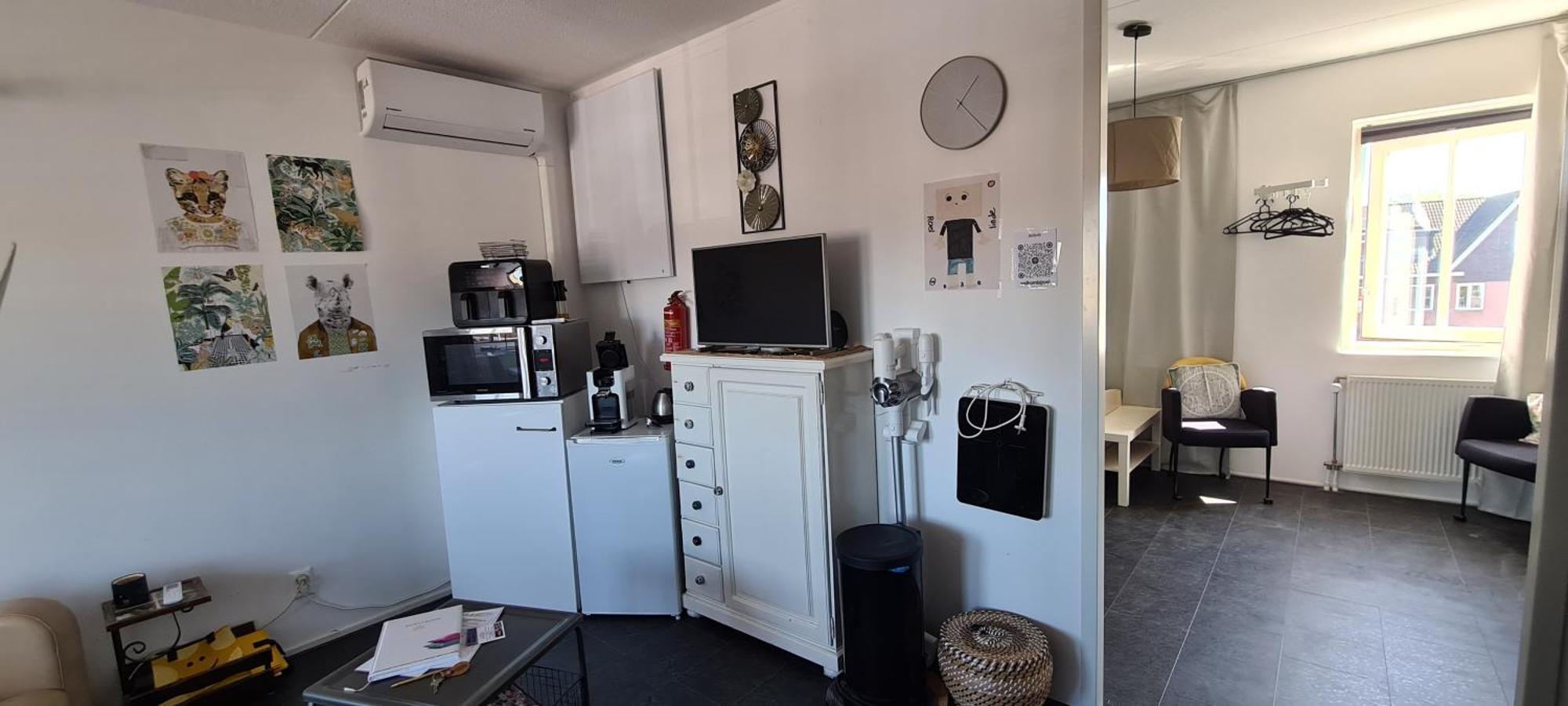 Airbnb 'Logeren Aan Het Plein' In Het Centrum Van Meppel Ngoại thất bức ảnh
